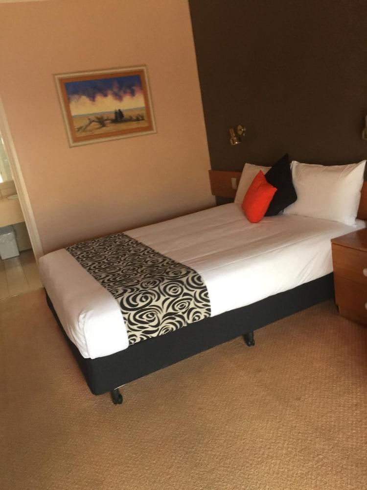 费城汽车旅馆 伊丘卡 外观 照片